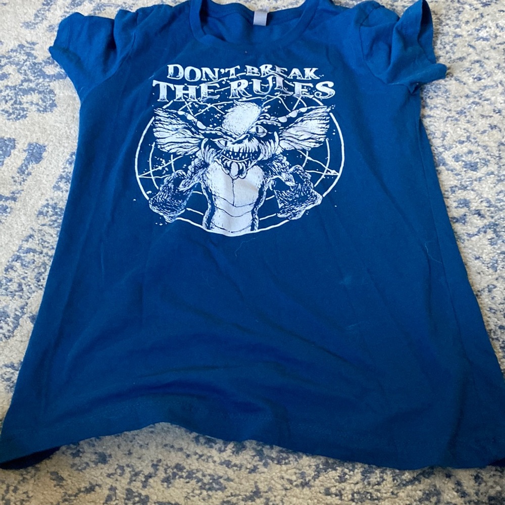 Women’s gremlin shirt